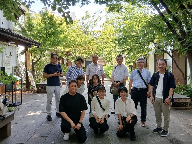 まち歩きの様子(1)
